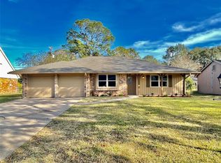 5010 Ash Ct, Dickinson, TX 77539