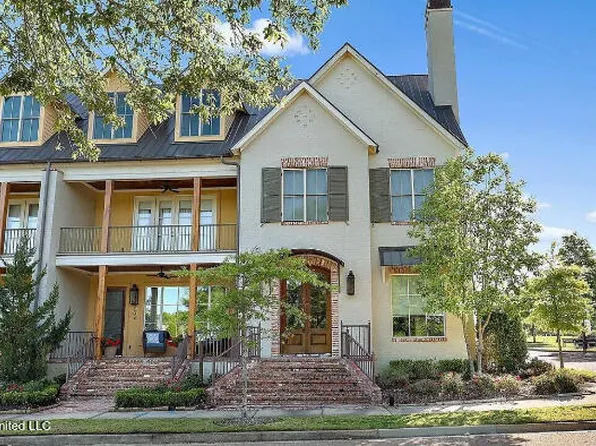 202 Eastpark St, Ridgeland, MS 39157