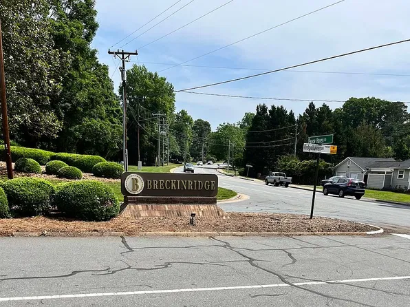 108 Breckindale Cir, Winston Salem, NC 27104