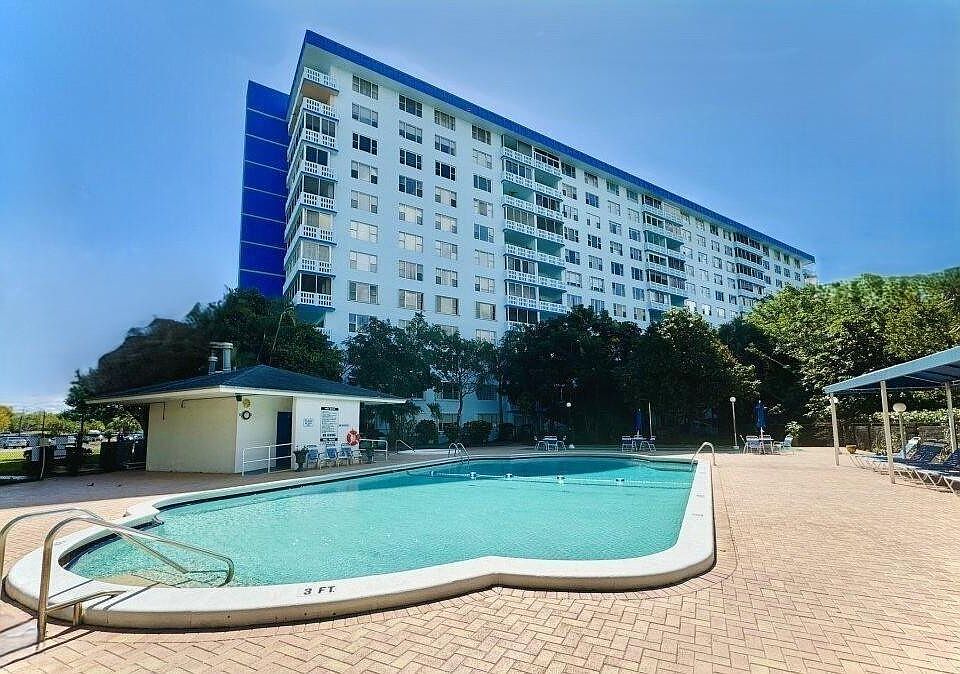 1st image of 4001 Hillcrest Drive #407