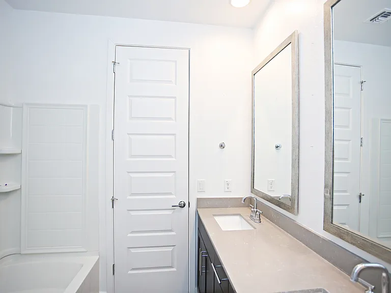 2250 E Kelly Dr — Photo 23