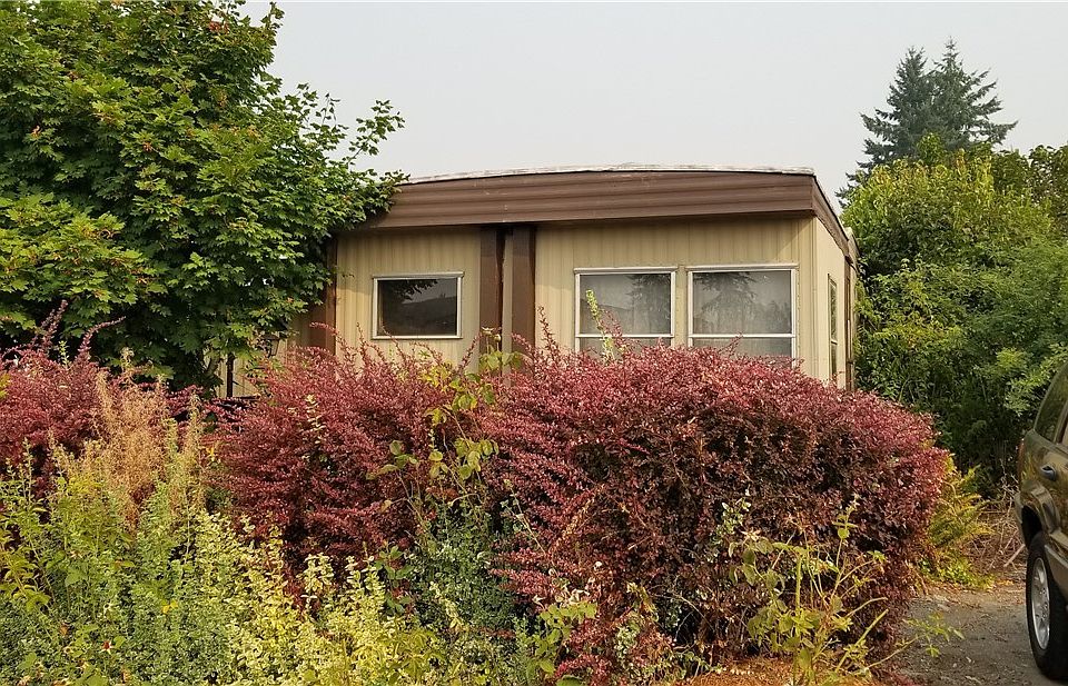 2nd image of 2407 Fords Prairie Ave