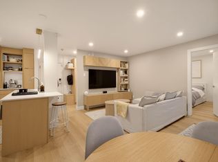 1345 Comox St #204, Vancouver, BC V6E4E4