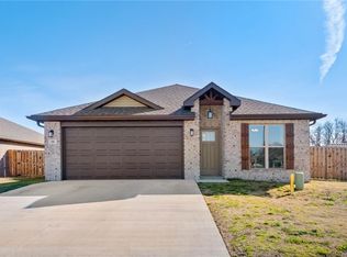 500 Jackson Ln, Pea Ridge, AR 72751