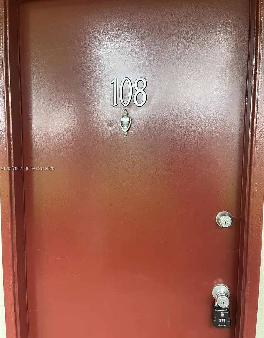 New Hampton At Century Vi — Photo 4