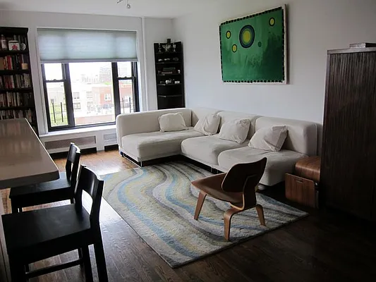 Sold by Real Direct | media 18