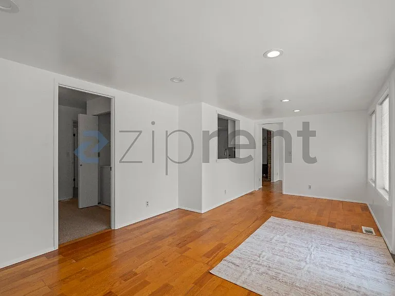 13005 NE 109th Pl — Photo 12