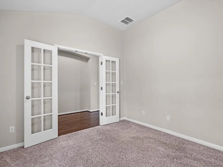 2923 Bluffstone Dr — Photo 6