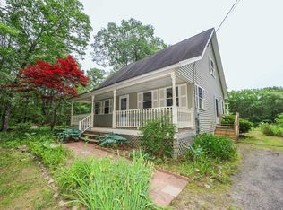31 Wilbur Rd, Surry, NH 03431