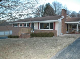 110 Harr Town Rd, Blountville, TN 37617