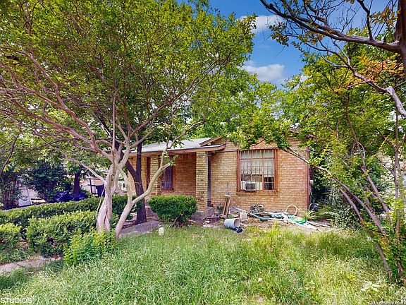 2nd image of 207 N San Gabriel Ave