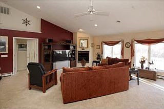 1st image of 337 Lakeshore Dr