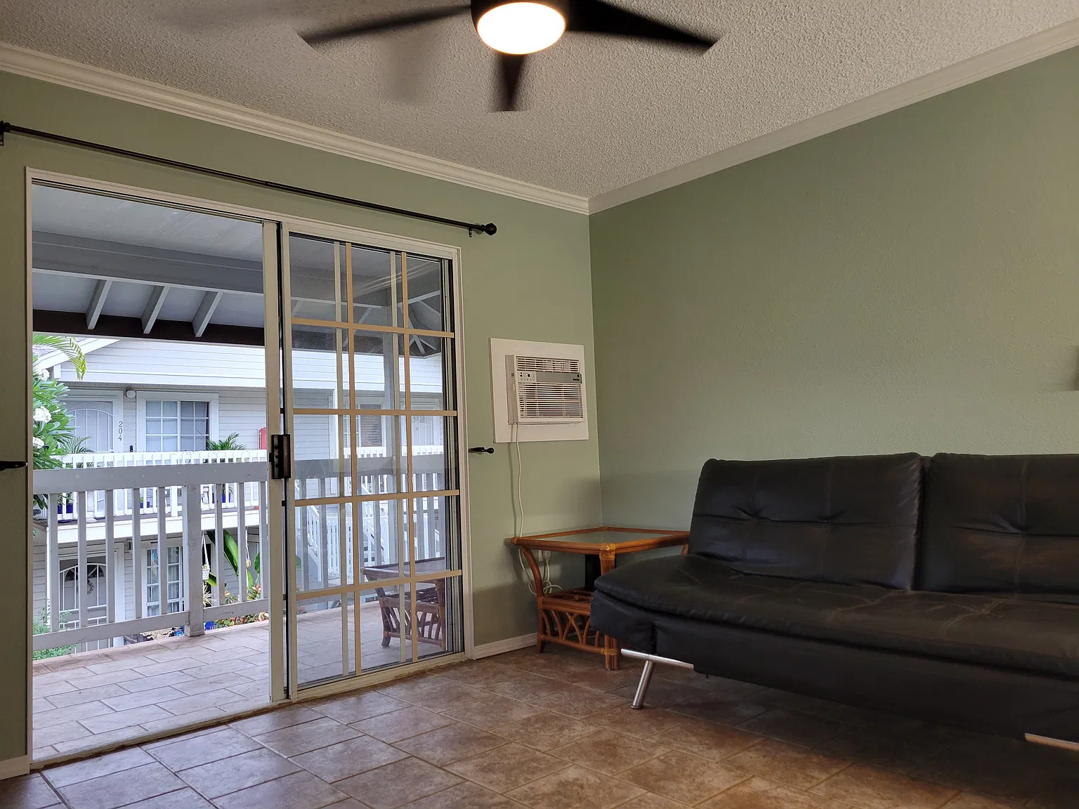 2 bed, 1.5 bath, 750 sqft, $3,000 — Photo 4