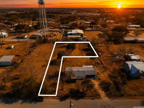 00 OAK ST LOT 2 Oak Street LOT 1, Lytle, TX 78052