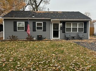 2414 E Devonshire Rd, Springfield, IL 62703