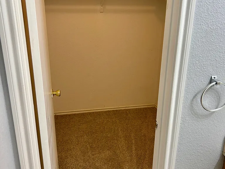 12212 Maverick Bluff St — Photo 16