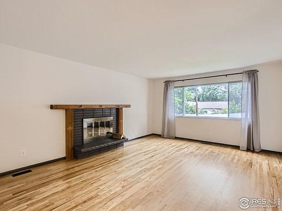 4th image of 1680 Linden Ave