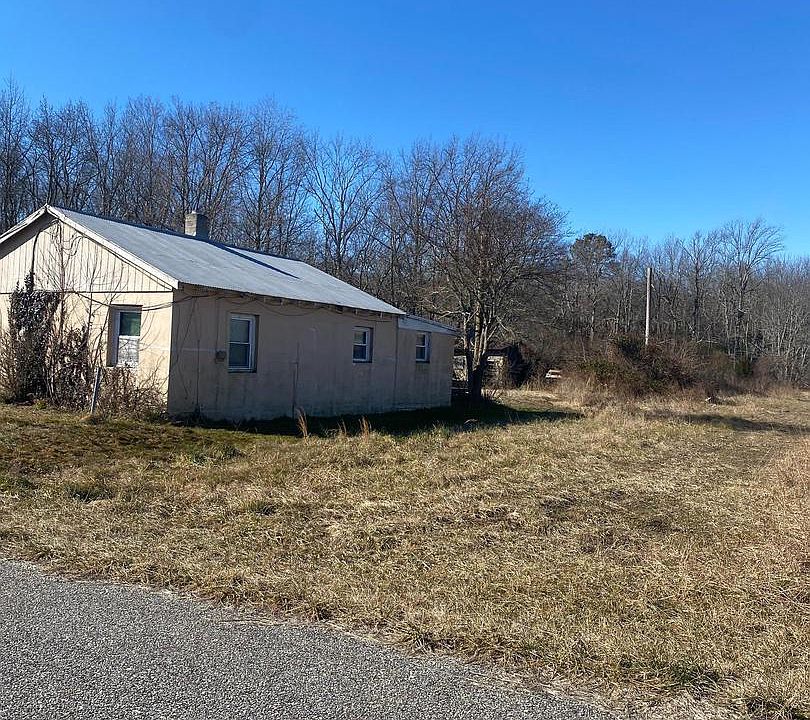 2nd image of 2569 Robbinstown Rd