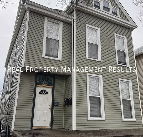 309 Chandler Ave #3 — Photo 1