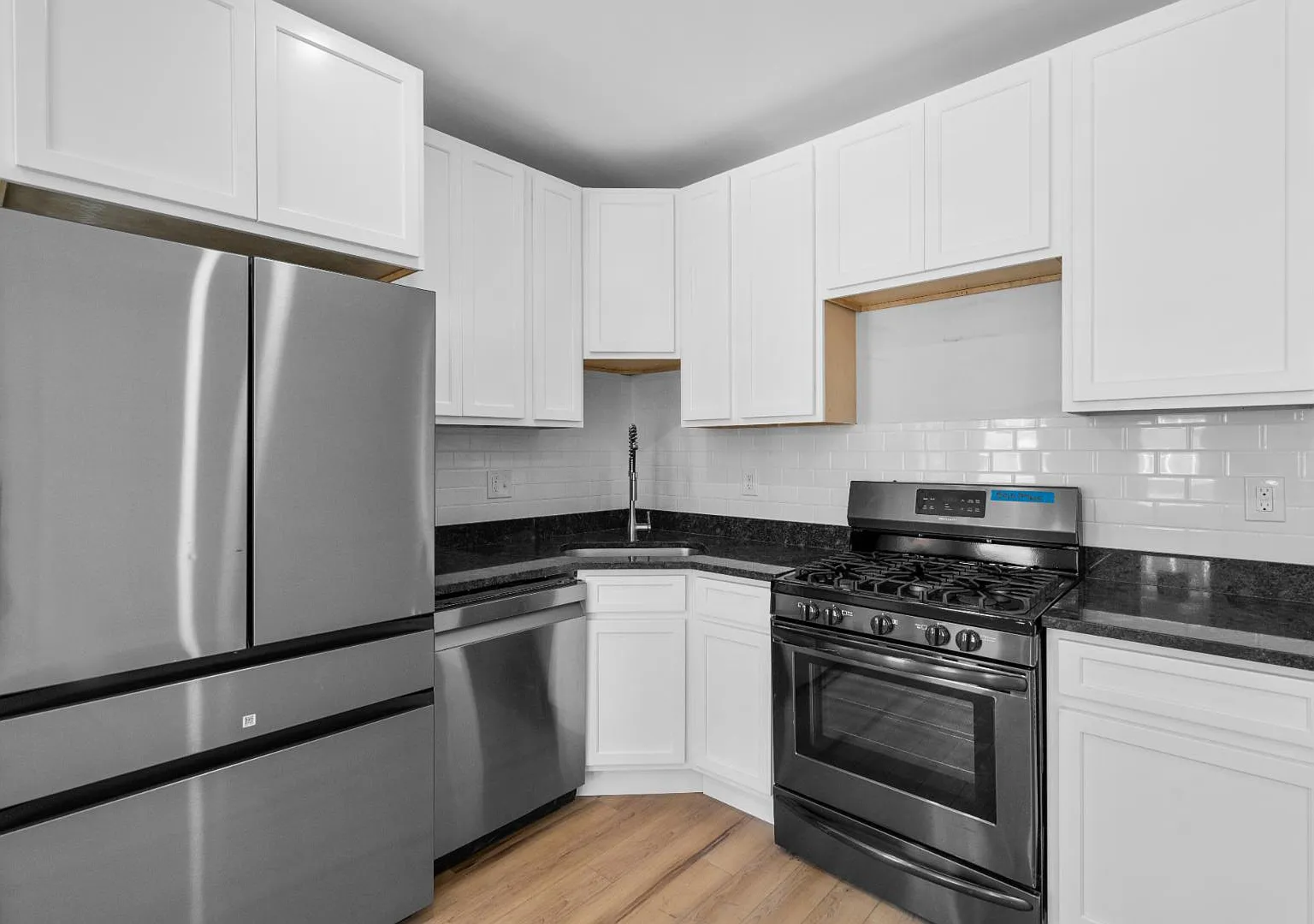 4 bed, 1200 sqft, $2,150 — Photo 1