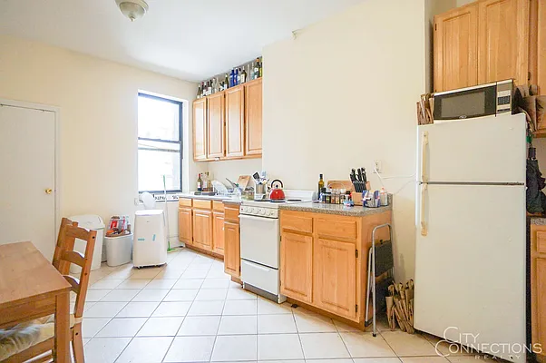 Rented by City Connections Realty | media 33