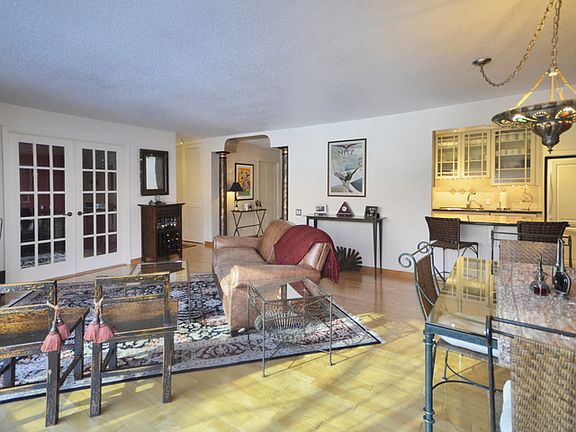 4th image of 1143 S Plymouth Ct APT 304