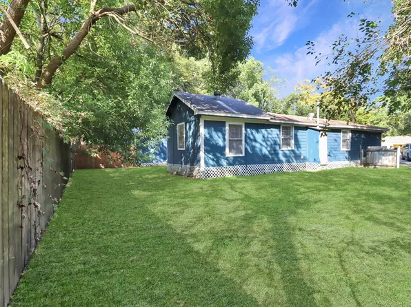720 Roosevelt St, La Marque, TX 77568