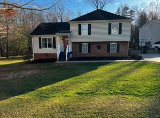 2 Elm Ave, Altavista, VA 24517