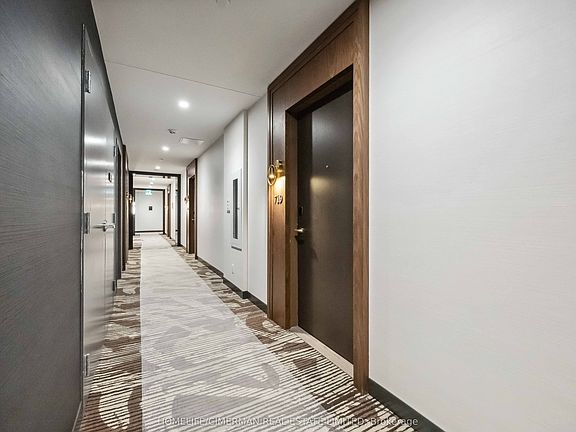 3rd image of 6 Greenbriar Rd #719