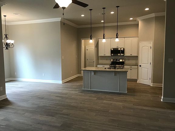 3rd image of 24911 Knollwood Dr Lot 30-1