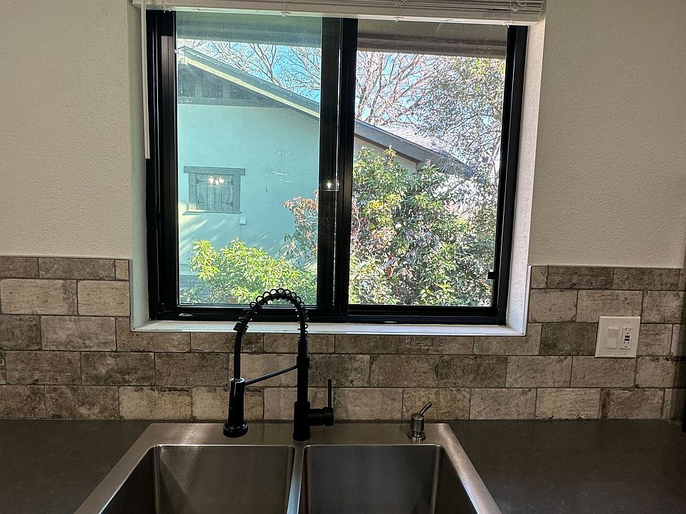 1st image of 5402 Gaston Ave #2B-1Ba-840Sqft