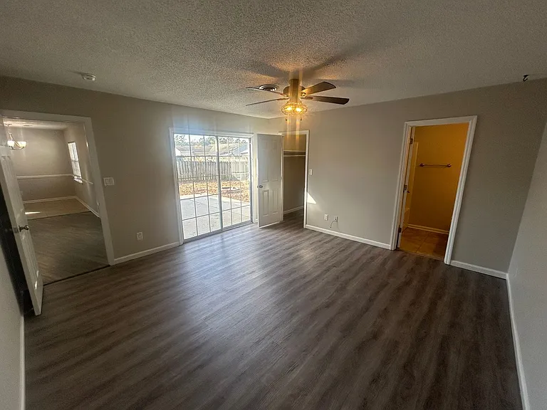 2729 Temperance Dr — Photo 12