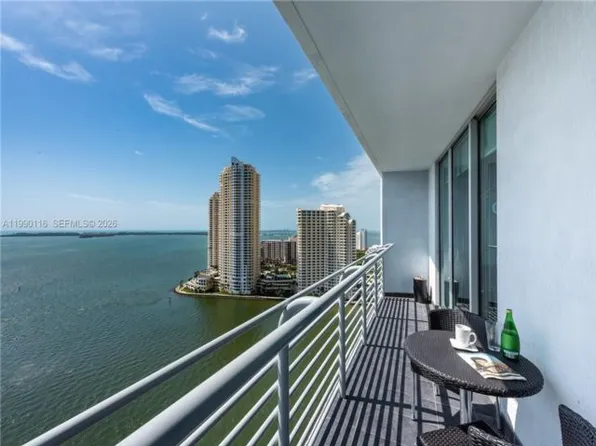 335 S Biscayne Blvd APT 2512, Miami, FL 33131