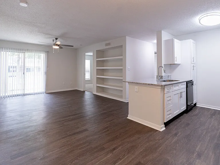 The Residence at White River Apartments — Photo 10