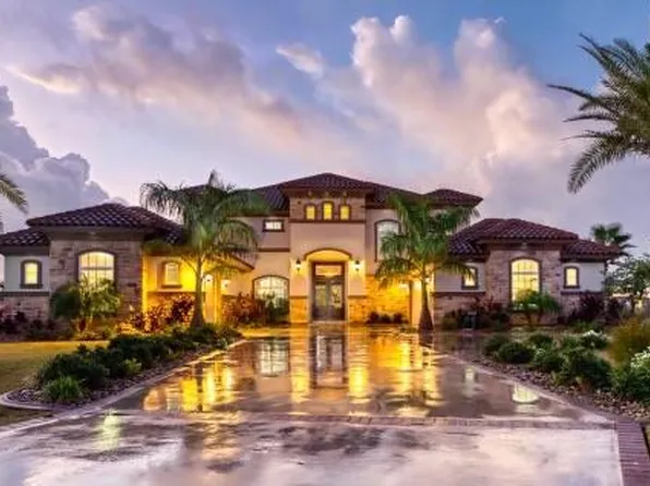8 Laguna Madre Dr, Laguna Vista, TX 78578