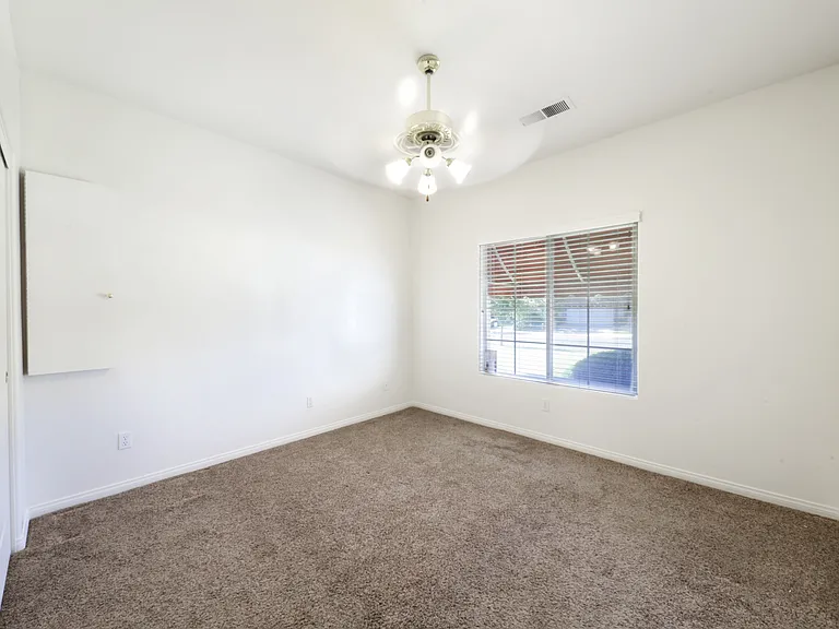 9802 Bourbon Rose Ct — Photo 5