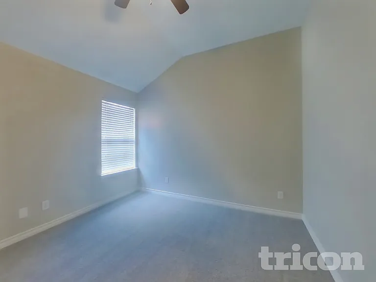 1116 Monticello Dr — Photo 11