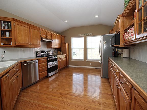 3rd image of 23705 W 58th Ter