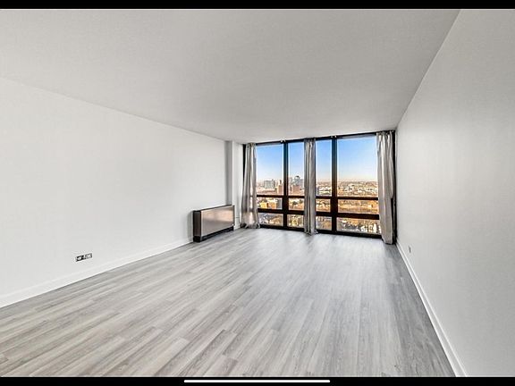 2nd image of 1636 N Wells St APT 2112