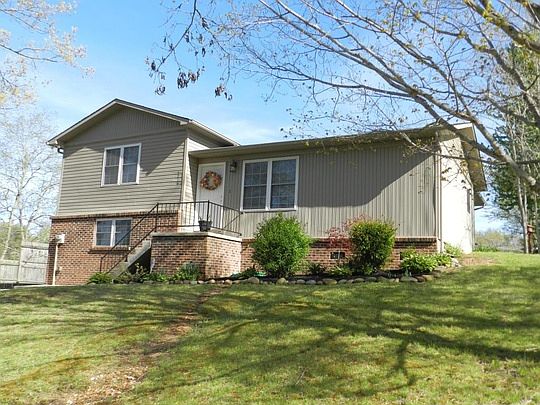 1st image of 1719 Oak Hills Dr
