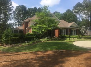 8 Augusta Dr, Southern Pines, NC 28387