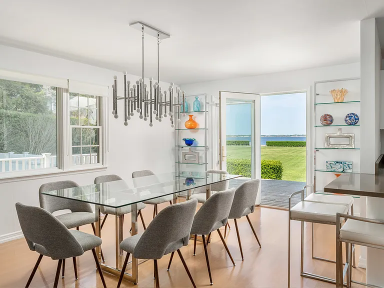 825 Flying Point Rd — Photo 10