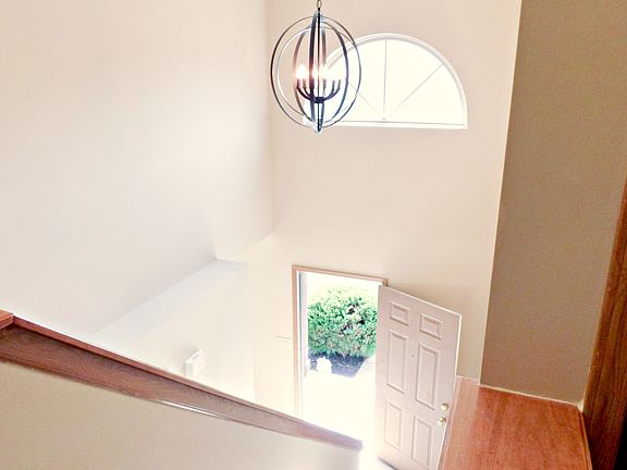 4th image of 5444 Mirage Dr