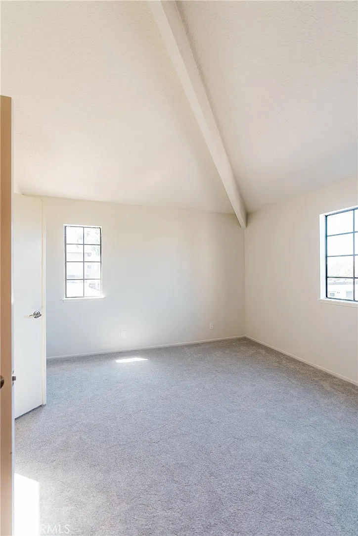2 bed, 1276 sqft, $4,200 — Photo 4