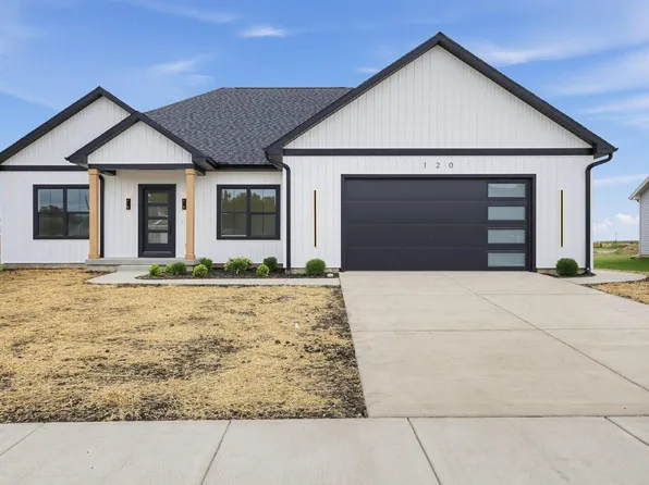 120 Lea Ln, Forsyth, IL 62535