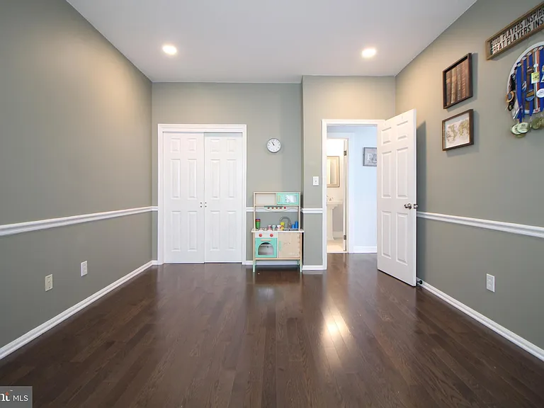 15 Kentsdale Dr — Photo 32