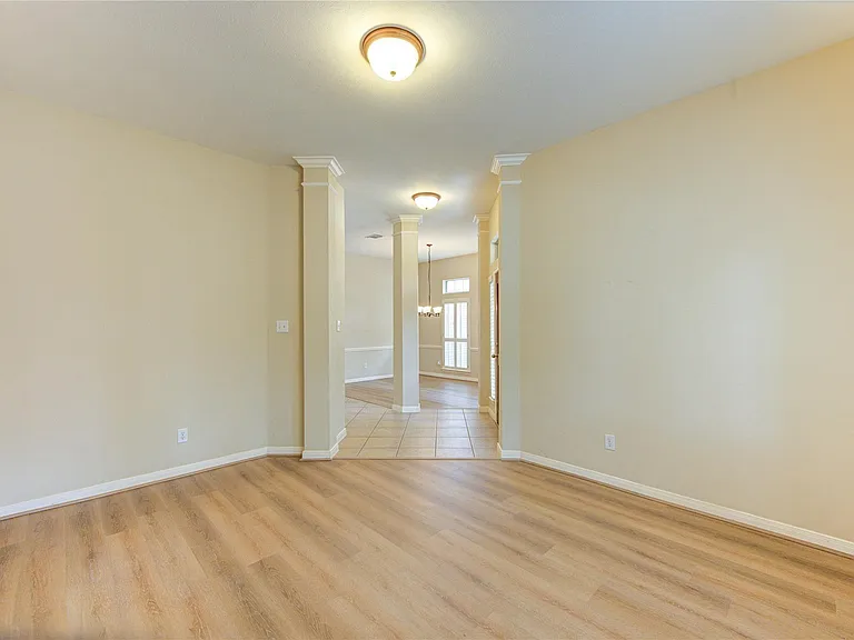 21930 Shady Heath Ln — Photo 8