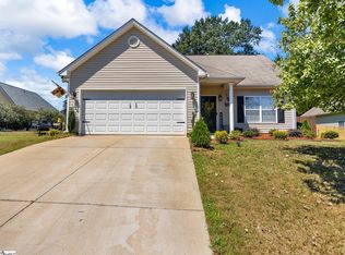 704 Shadow Dance Ln, Boiling Springs, SC 29316