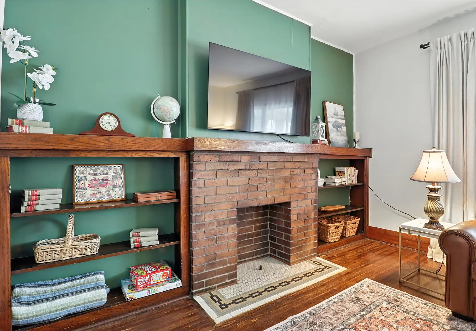 3 bed, 1.0 bath, $3,700 — Photo 4