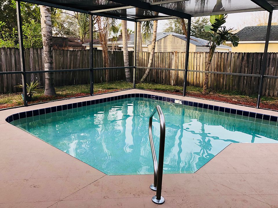1st image of 420 Tangerine Dr